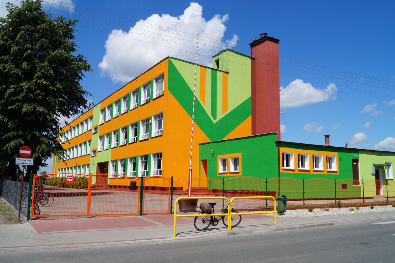 06. Publiczna Szkoła Podstawowa w Dobrem